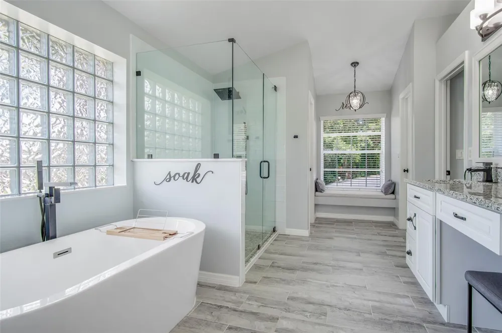 159 RED MAPLE BURL CIRCLE Debary, FL 32713