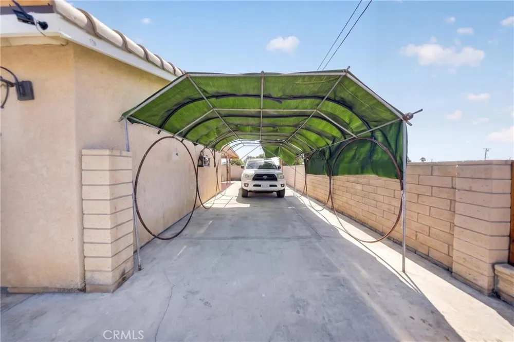 9116 Fuchsia California City, CA 93505