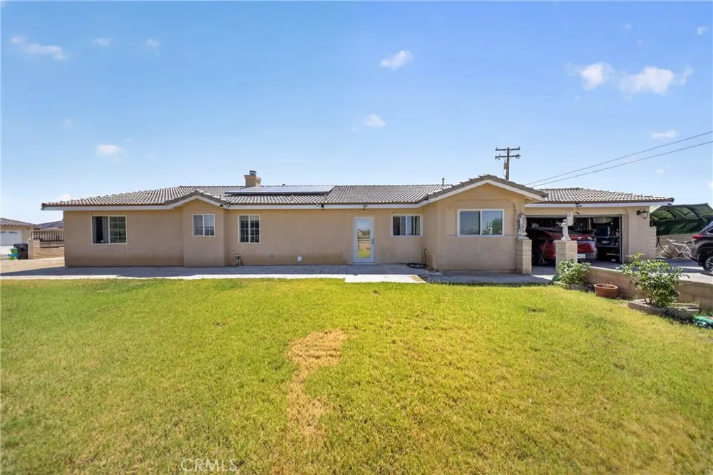 9116 Fuchsia California City, CA 93505