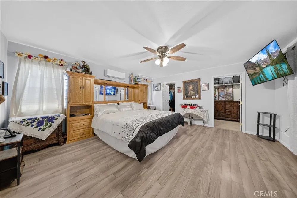 9116 Fuchsia California City, CA 93505