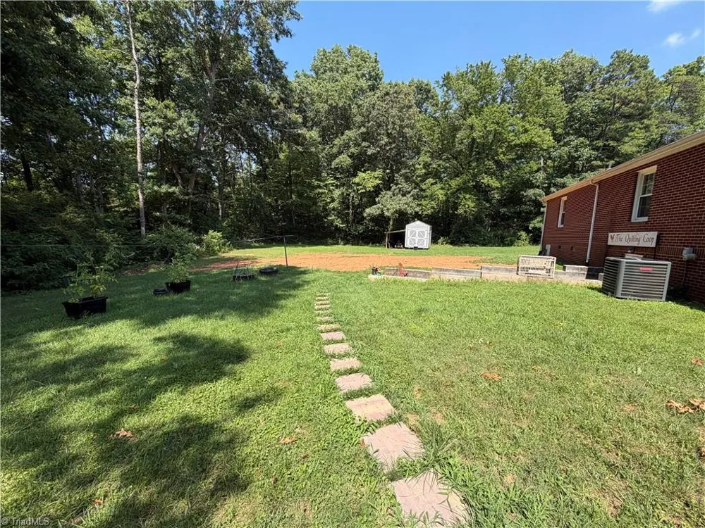 4470 Nc 268 Ararat, NC 27007