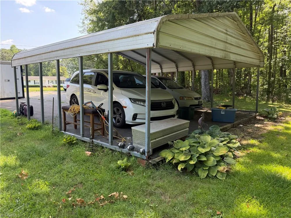 4470 Nc 268 Ararat, NC 27007
