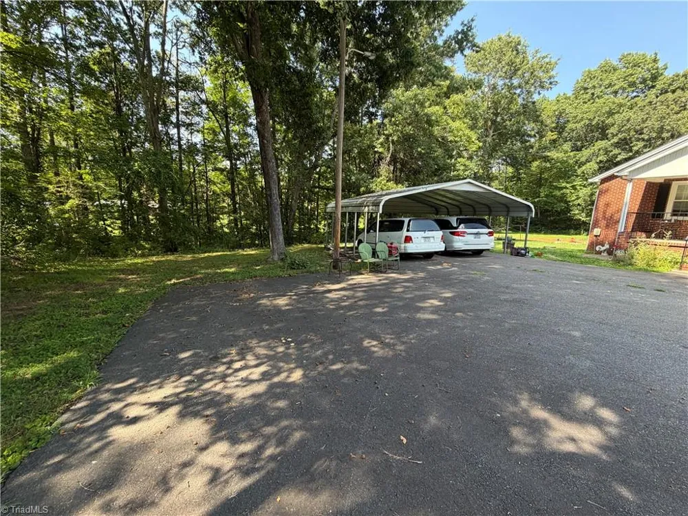 4470 Nc 268 Ararat, NC 27007