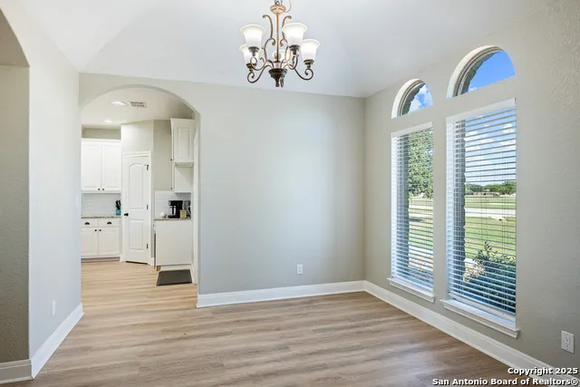 16026 Lake Shore Dr Lytle, TX 78052