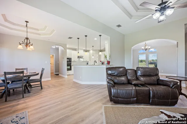 16026 Lake Shore Dr Lytle, TX 78052