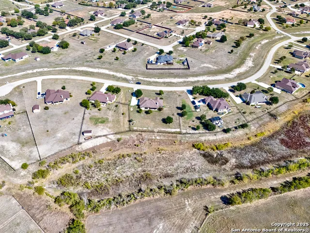 16026 Lake Shore Dr Lytle, TX 78052