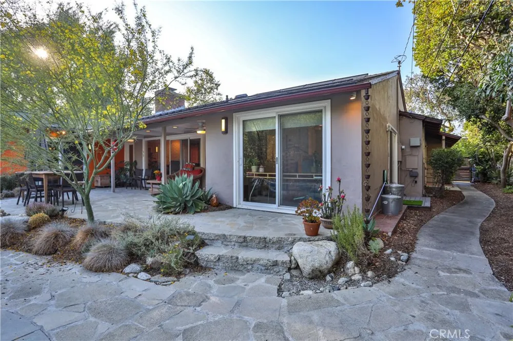 666 W 9th Street Claremont, CA 91711