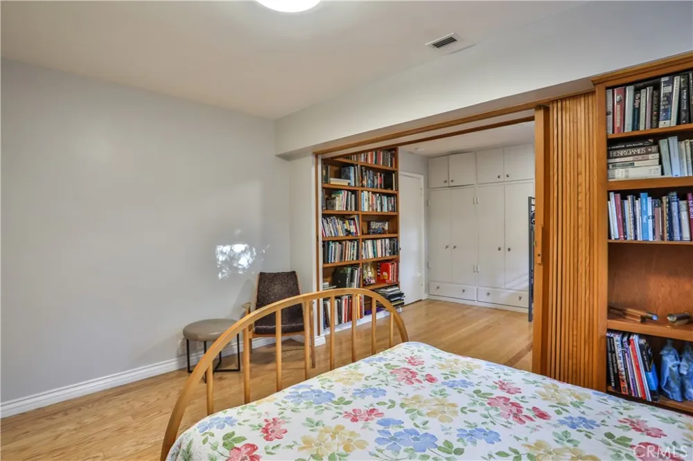 666 W 9th Street Claremont, CA 91711