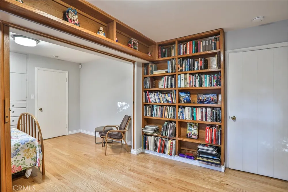666 W 9th Street Claremont, CA 91711
