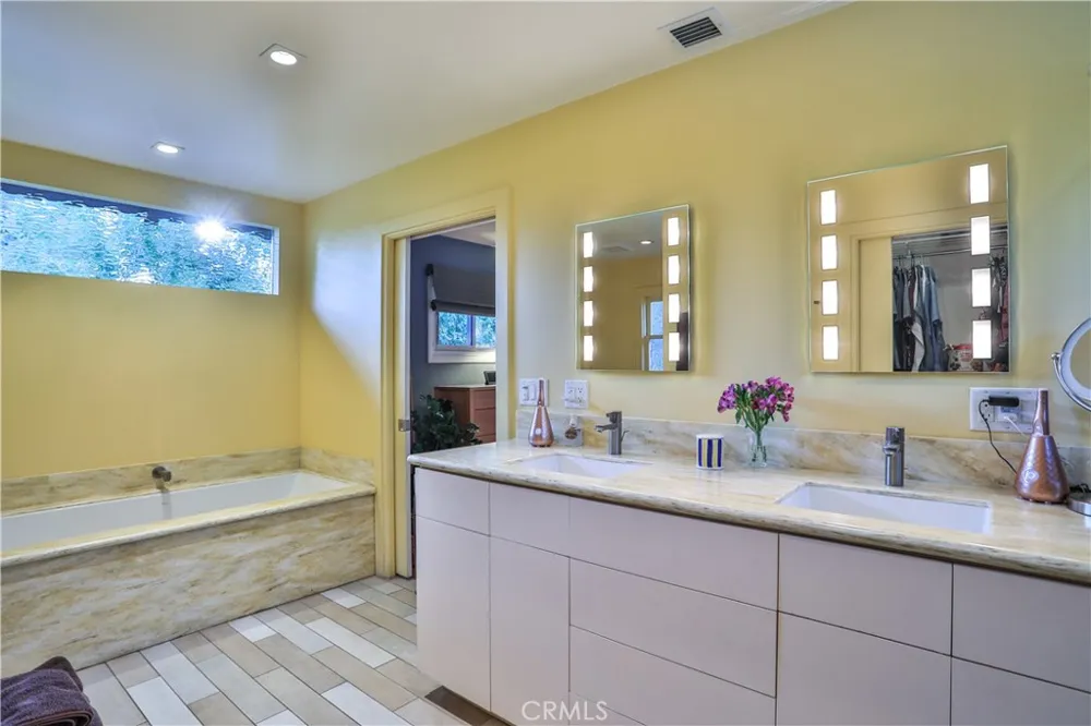 666 W 9th Street Claremont, CA 91711