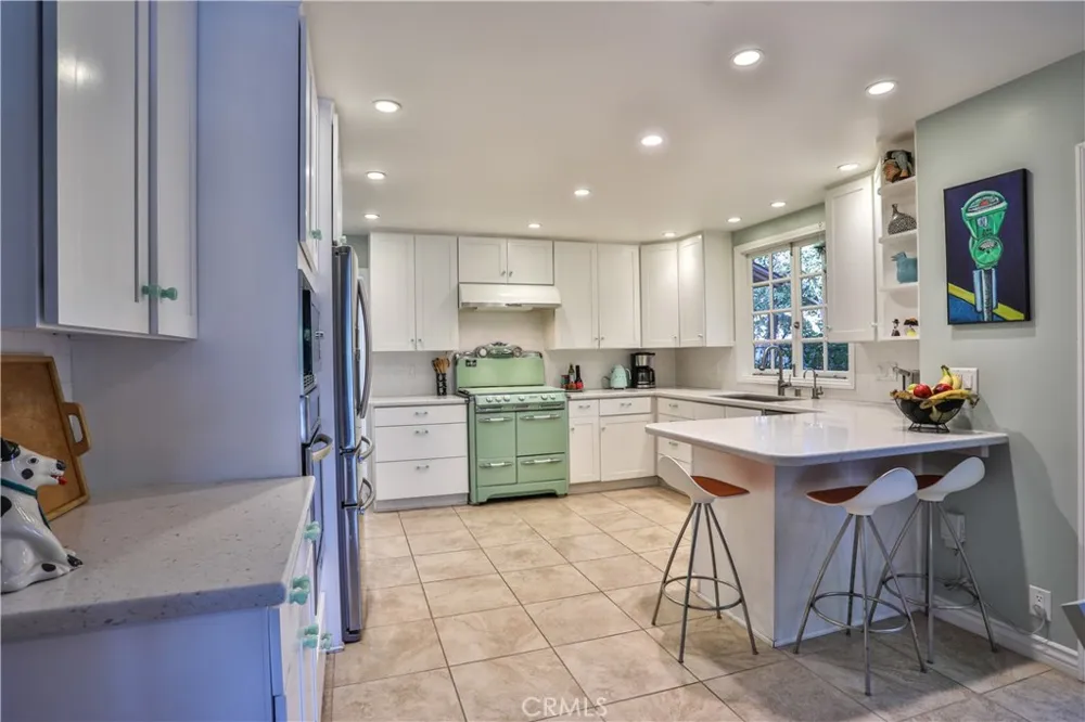 666 W 9th Street Claremont, CA 91711