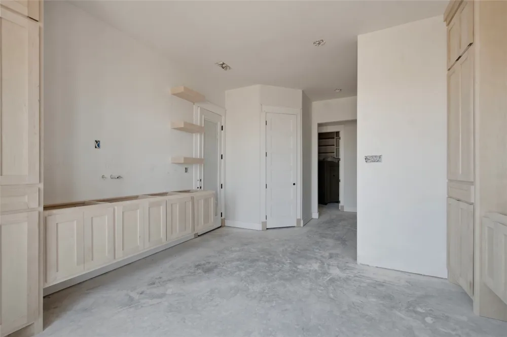 4911 North County Road 1151 Midland, TX 79705
