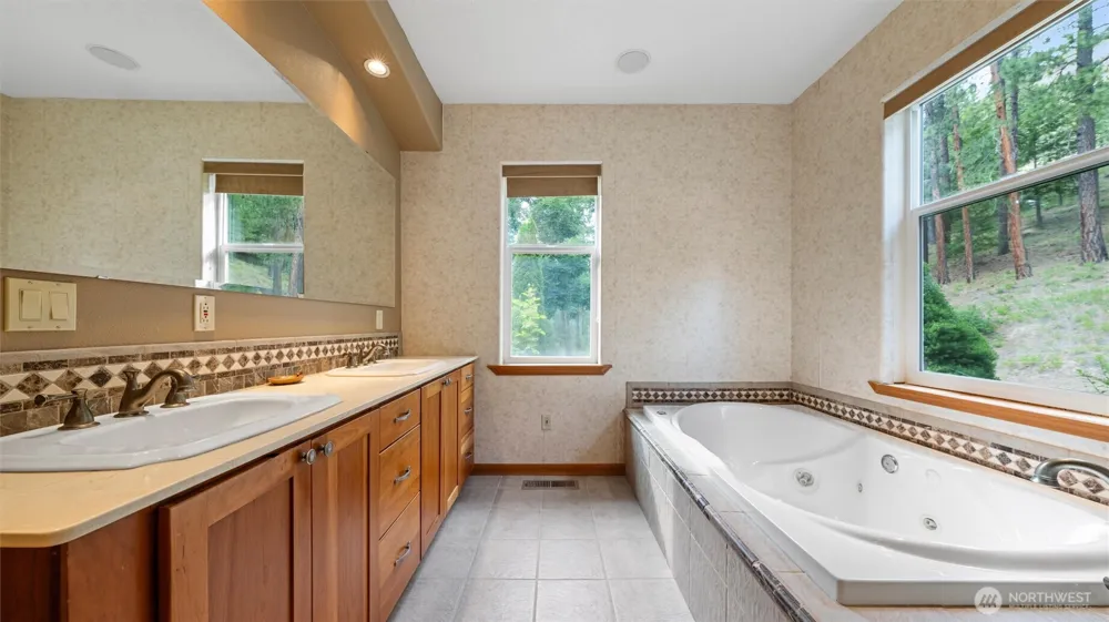 1135 Touchet Road Dayton, WA 99328