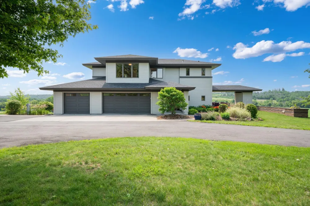 15157 County 11 Boulevard Pine Island, MN 55963