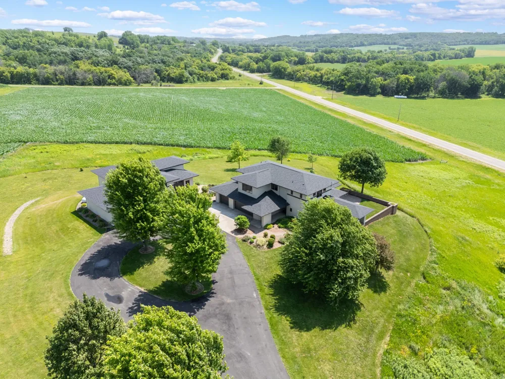 15157 County 11 Boulevard Pine Island, MN 55963