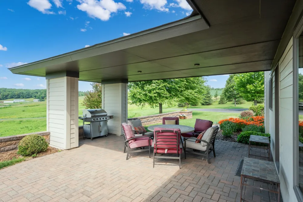 15157 County 11 Boulevard Pine Island, MN 55963
