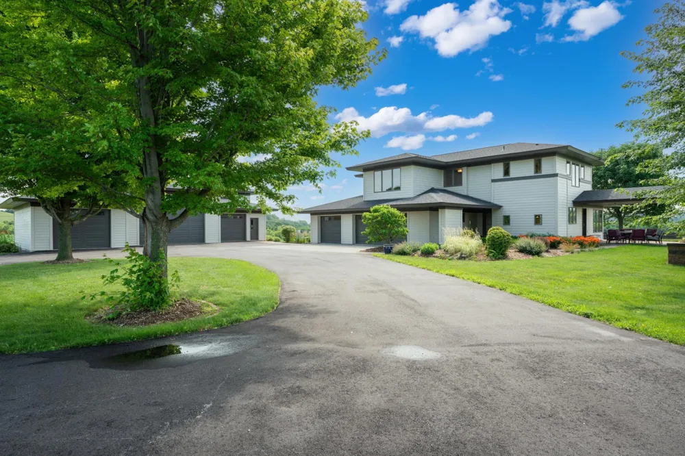 15157 County 11 Boulevard Pine Island, MN 55963