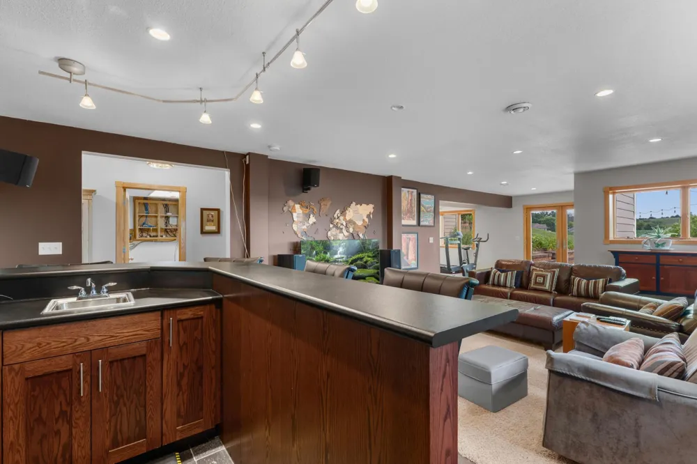 15157 County 11 Boulevard Pine Island, MN 55963