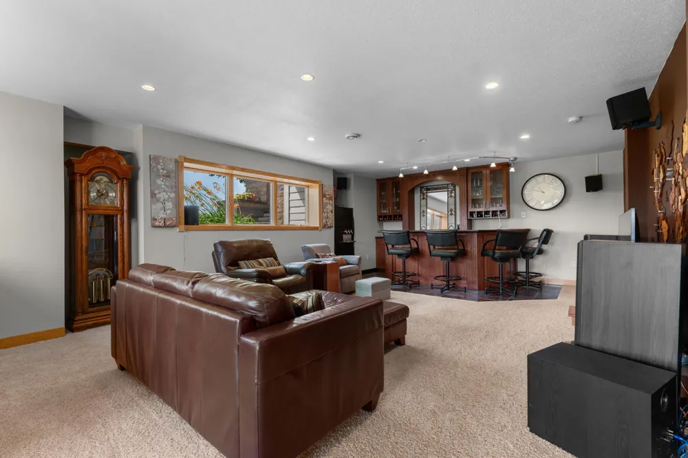15157 County 11 Boulevard Pine Island, MN 55963