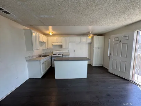 3751 Harvill