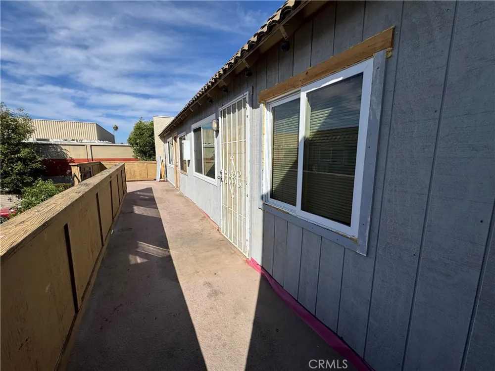 3751 Harvill Riverside, CA 92503