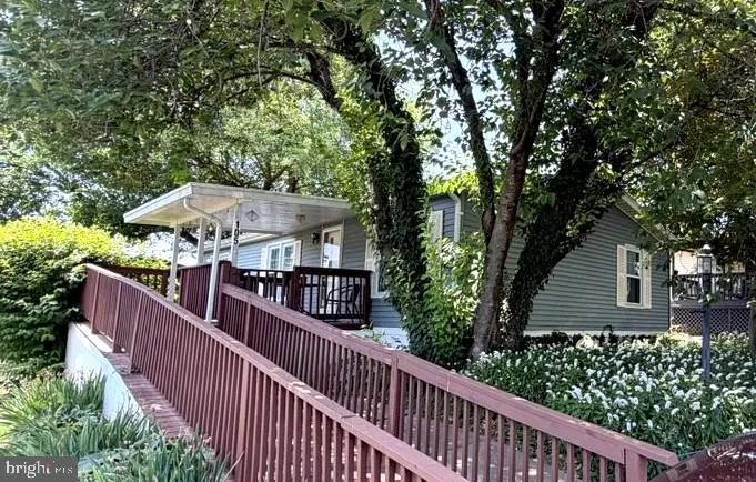 105 DOVEFIELD DRIVE Lancaster, PA 17603
