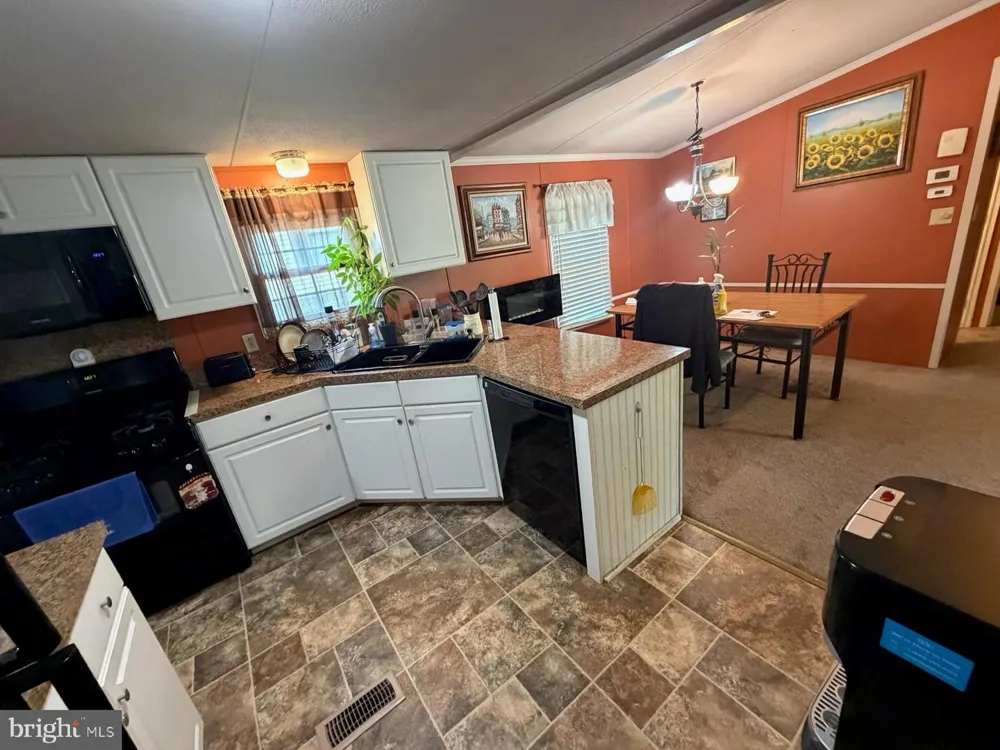 105 DOVEFIELD DRIVE Lancaster, PA 17603