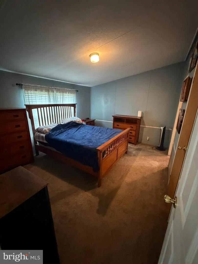 105 DOVEFIELD DRIVE Lancaster, PA 17603