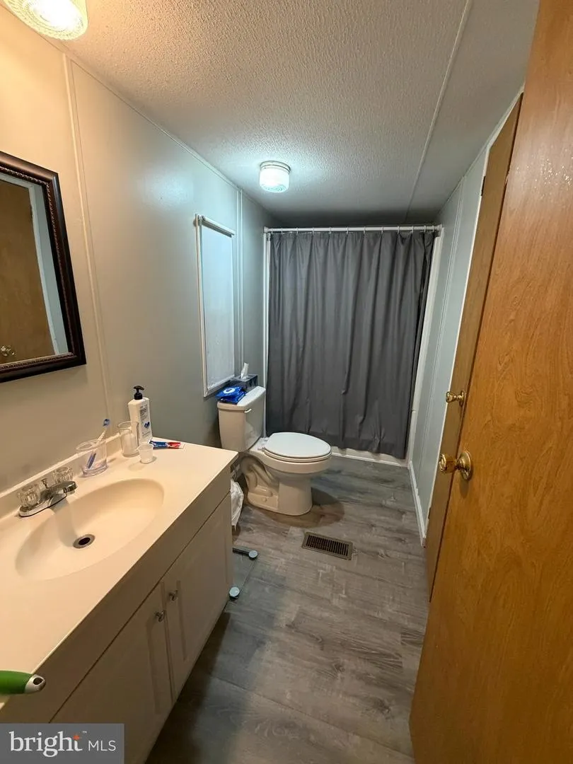 105 DOVEFIELD DRIVE Lancaster, PA 17603