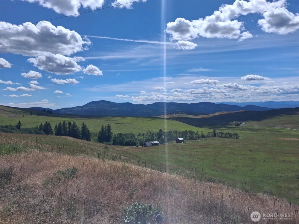 1 Fletcher/Rd 225 Road Oroville, WA 98840