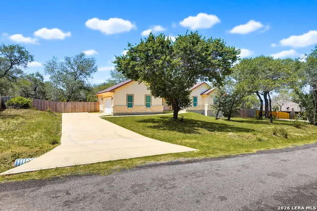 160 Log Cabin Way Poteet, TX 78065