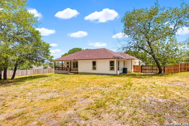 160 Log Cabin Way Poteet, TX 78065