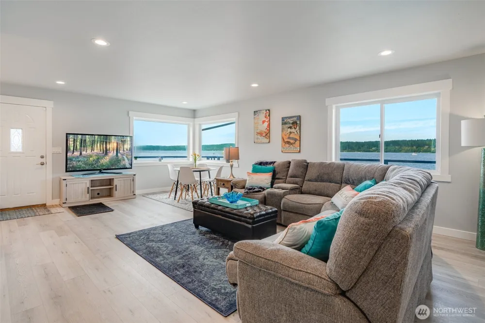 5341 S Bercot Road Freeland, WA 98249