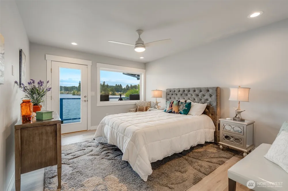 5341 S Bercot Road Freeland, WA 98249