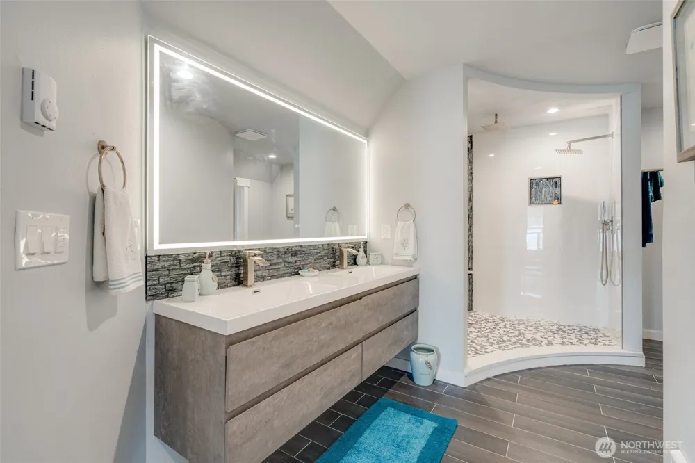 5341 S Bercot Road Freeland, WA 98249