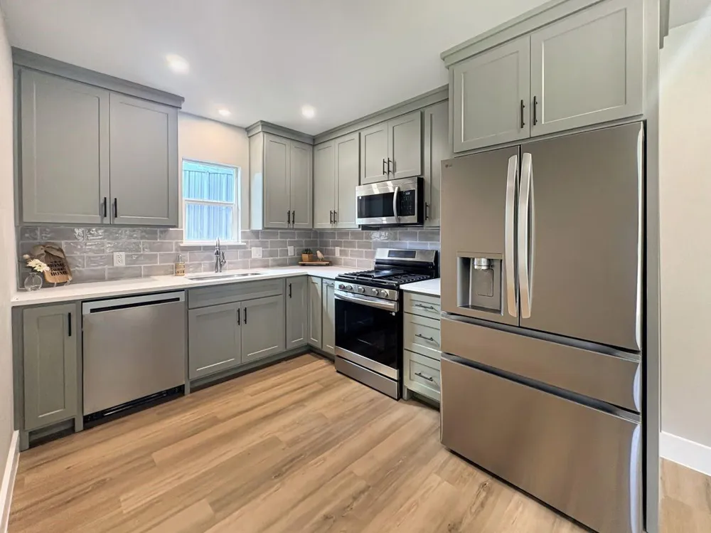 800 Fannin Avenue Cameron, TX 76520