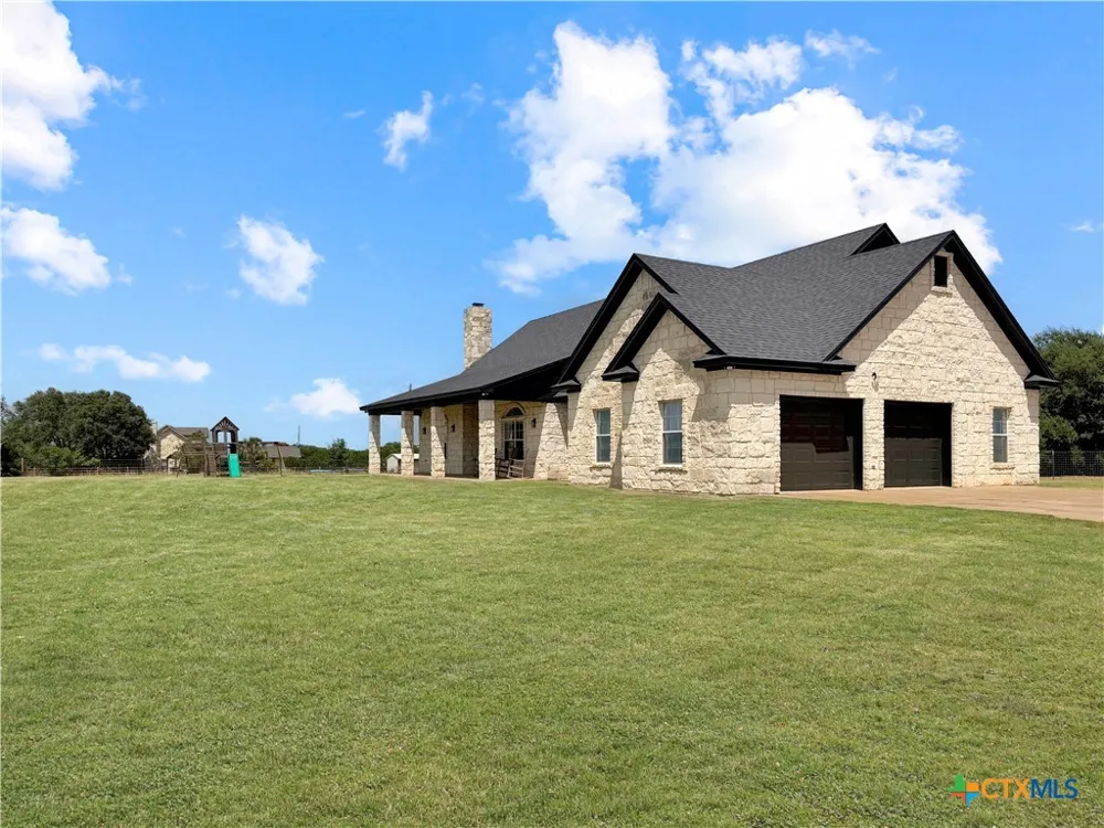 1008 Bosque Ridge Road Crawford, TX 76638