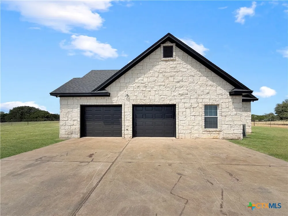 1008 Bosque Ridge Road Crawford, TX 76638
