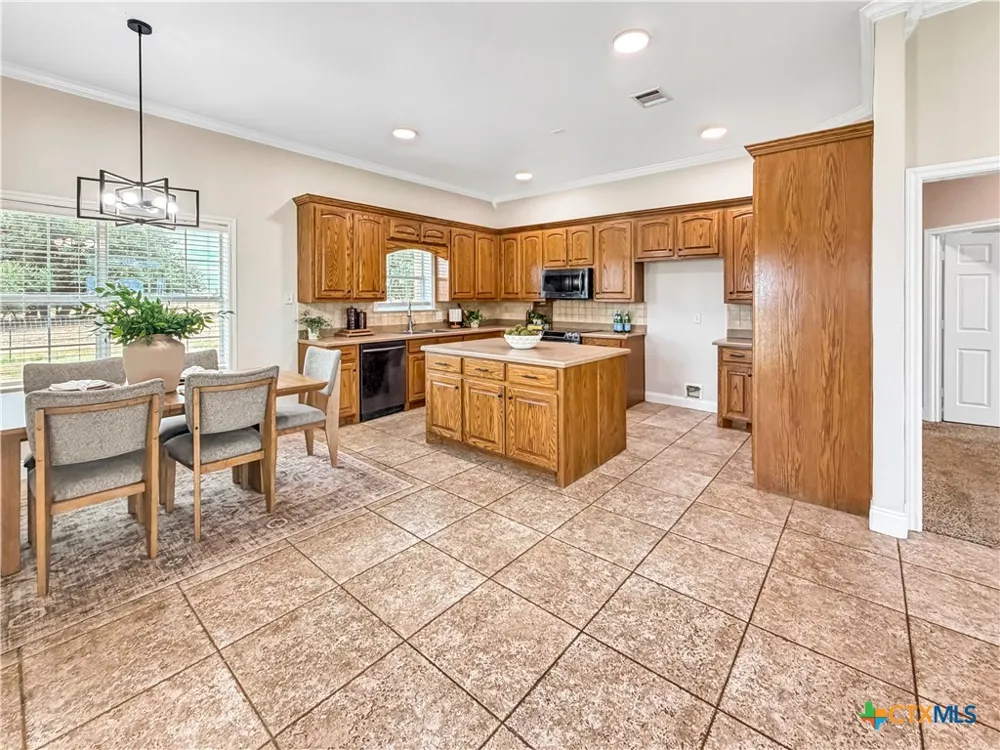 1008 Bosque Ridge Road Crawford, TX 76638
