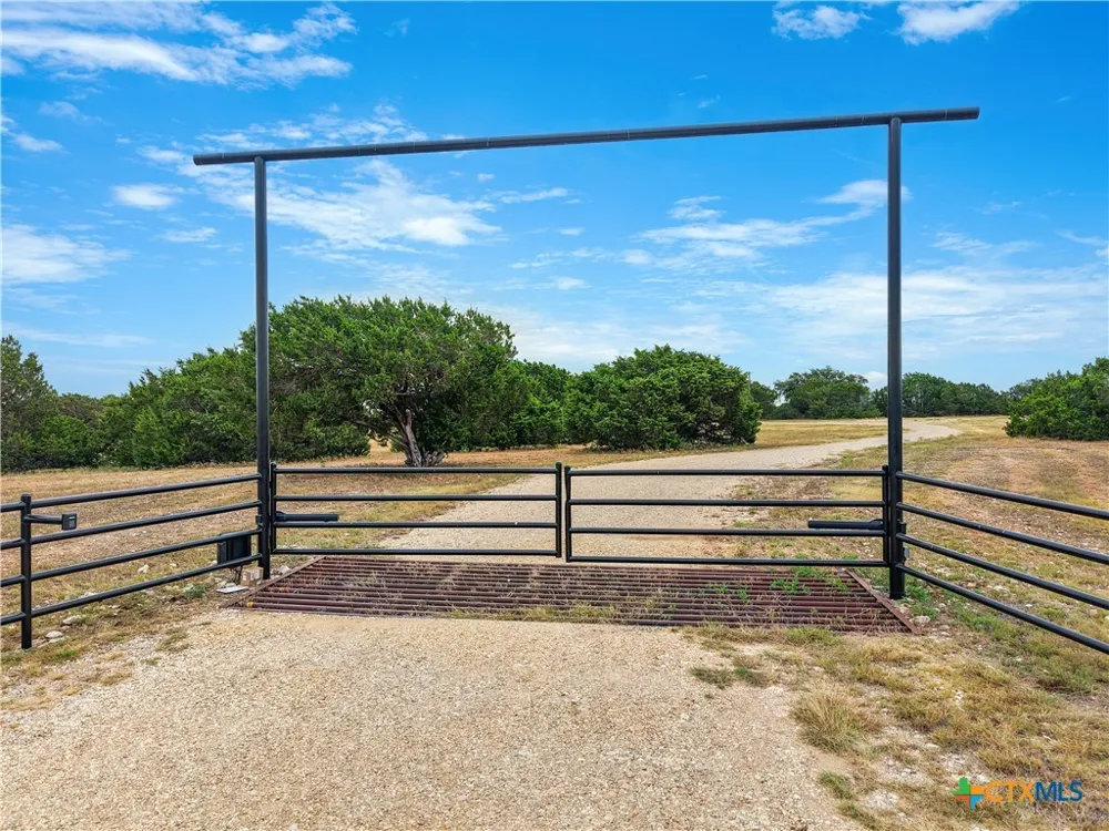 1008 Bosque Ridge Road Crawford, TX 76638
