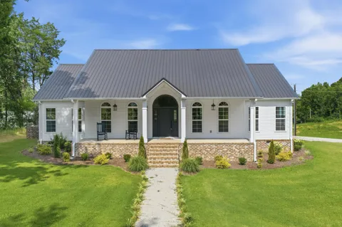 215 Benson Rd