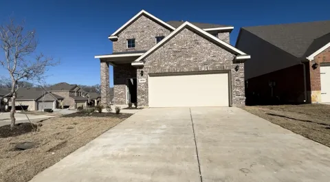 3941 Oak Creek Circle