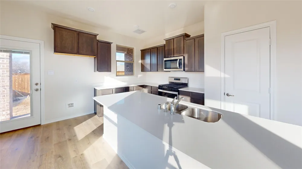 3941 Oak Creek Circle Denison, TX 75020
