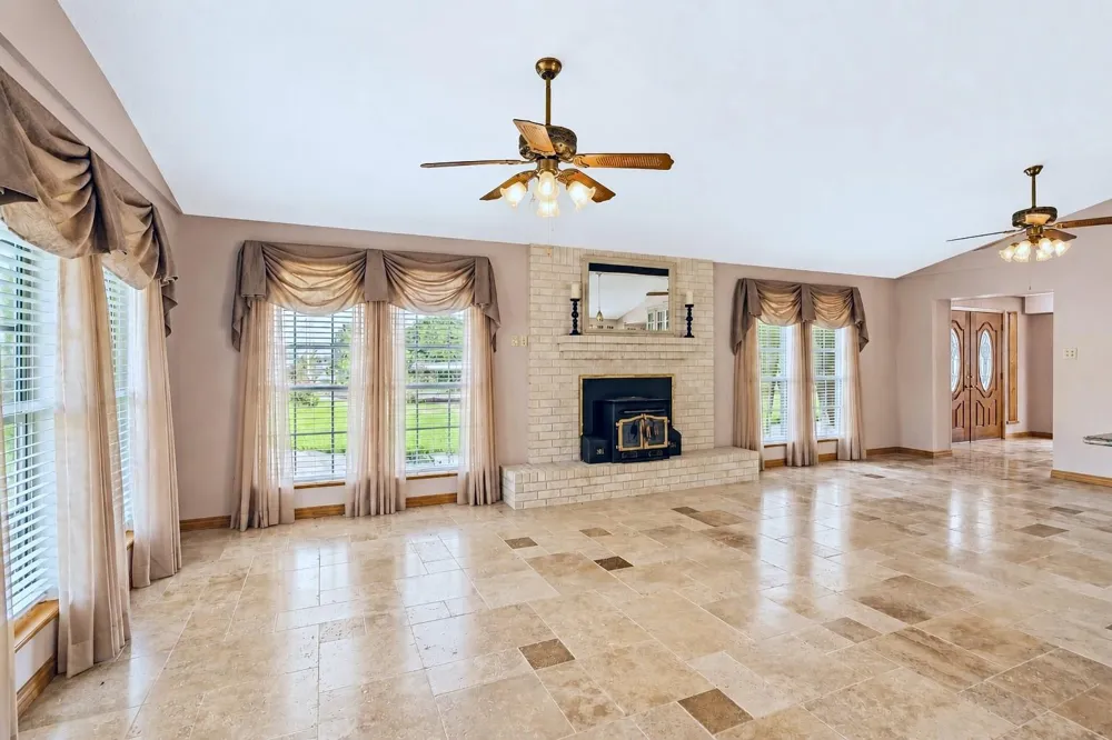 235 Lakeview Harbor Onalaska, TX 77360