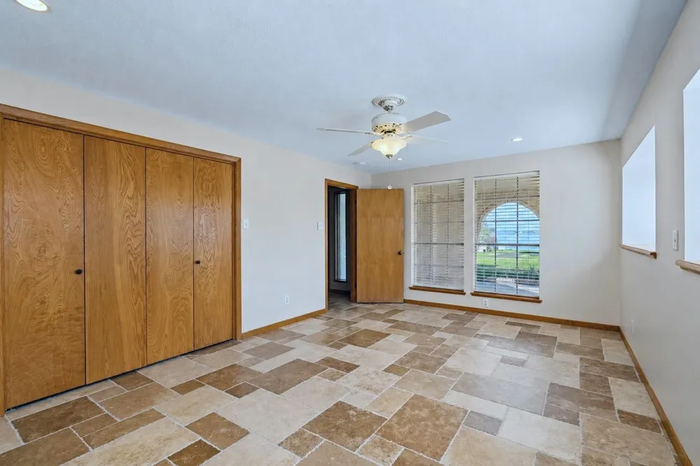 235 Lakeview Harbor Onalaska, TX 77360