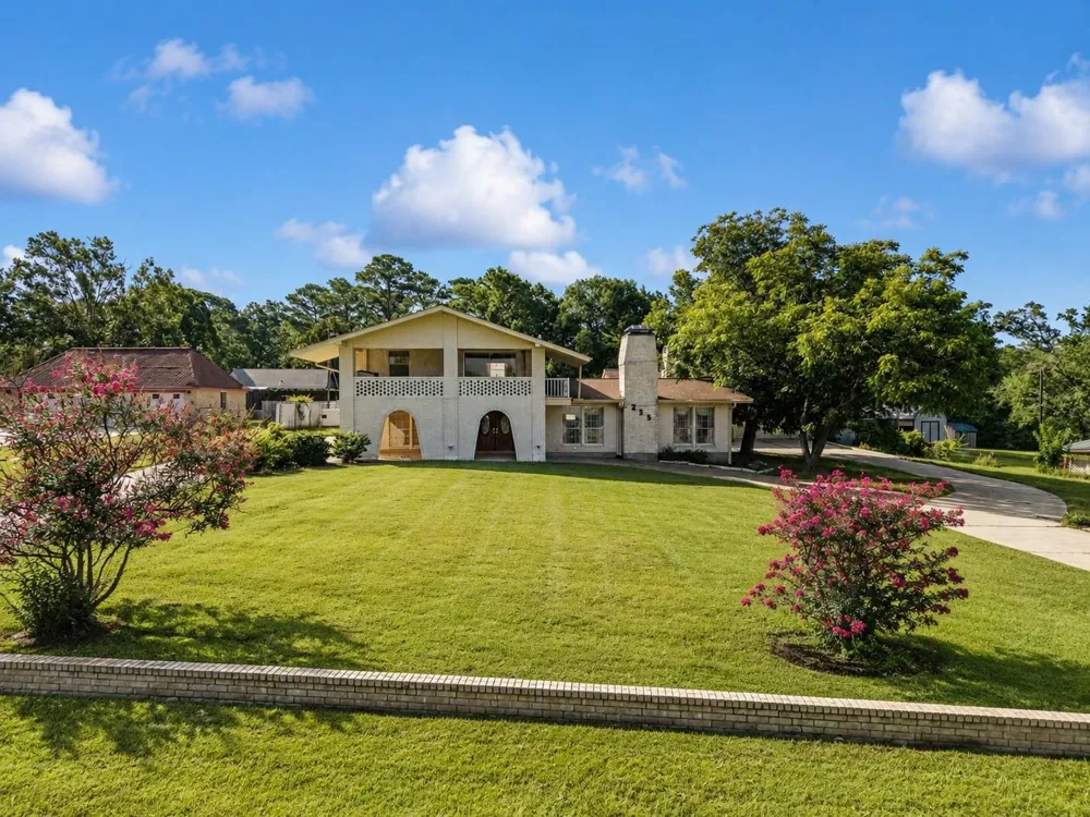 235 Lakeview Harbor Onalaska, TX 77360