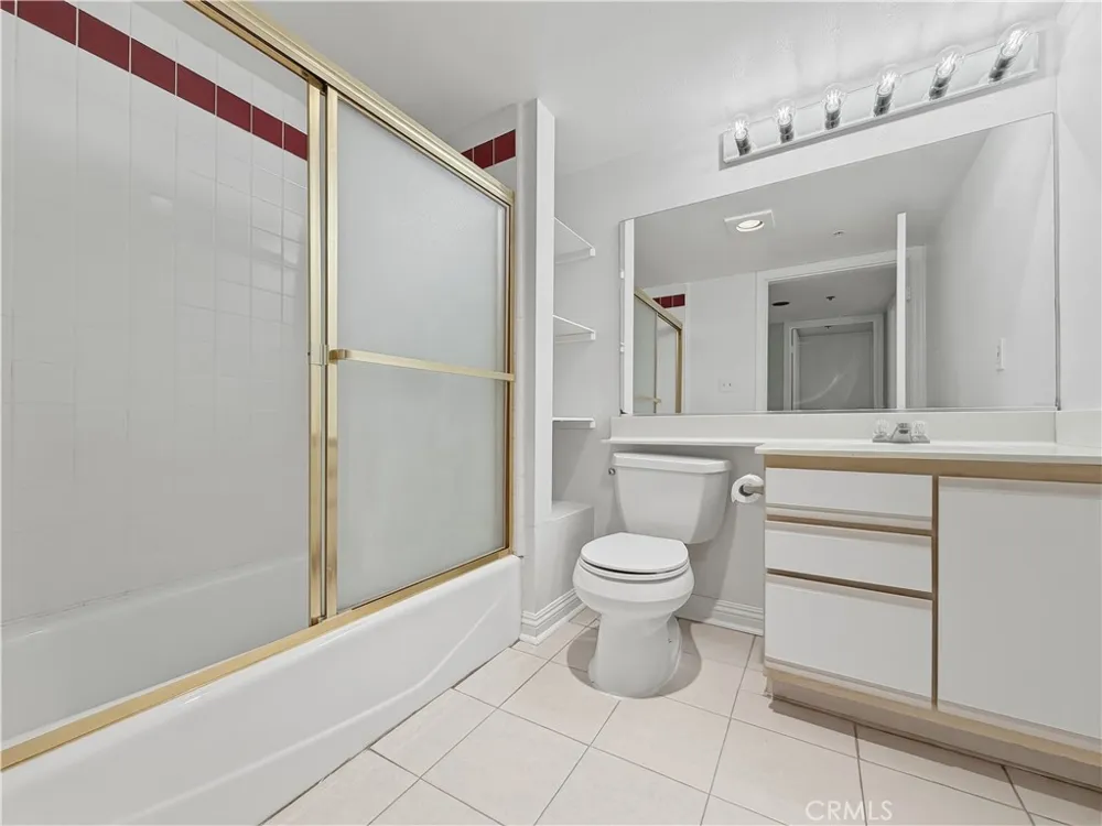 10282 Tujunga Canyon Boulevard #201 Tujunga, CA 91042