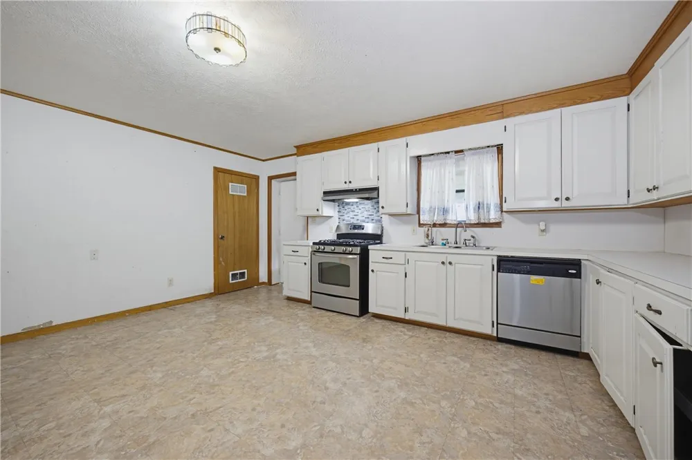 15201 County Road 908 Sinton, TX 78387