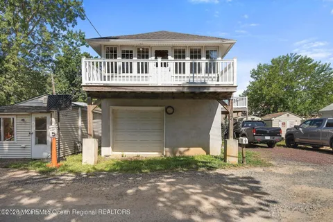 9 Gravelly Point Road #4