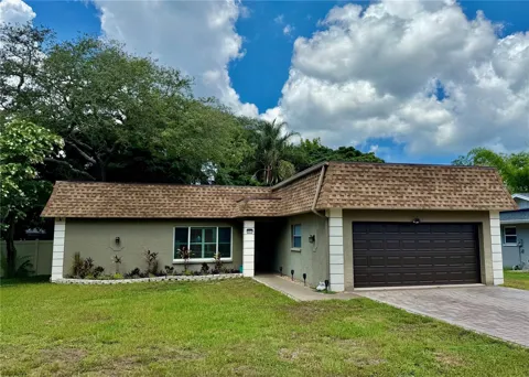 1011 WINDING OAKS DRIVE